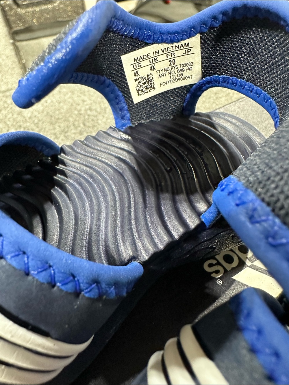 adidas Kids Blue Akwah IV Sandals-Like New-Size 4 - Picture 6 of 6